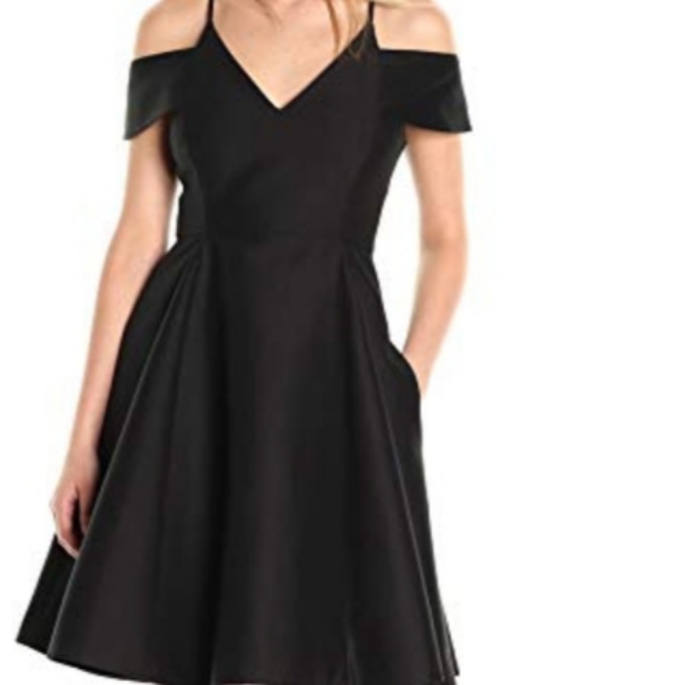 Brand new halston dress